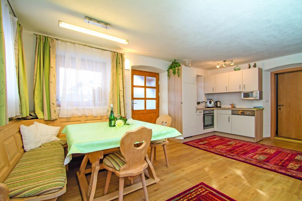 Gertis Ferienwohnung Hochfilzen Rum bild