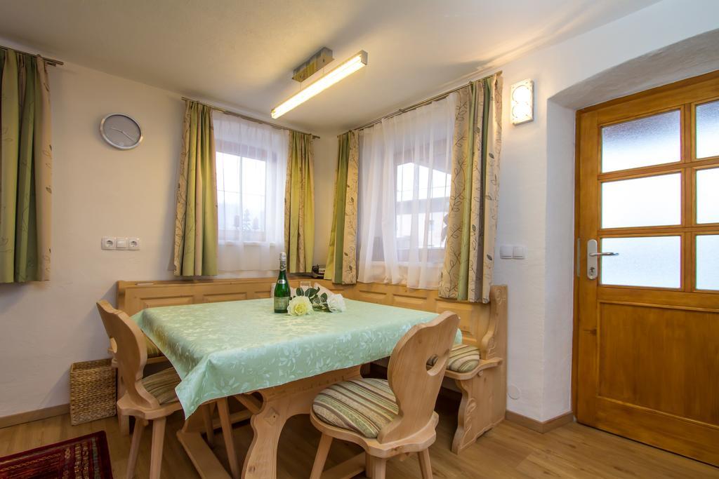 Gertis Ferienwohnung Hochfilzen Rum bild